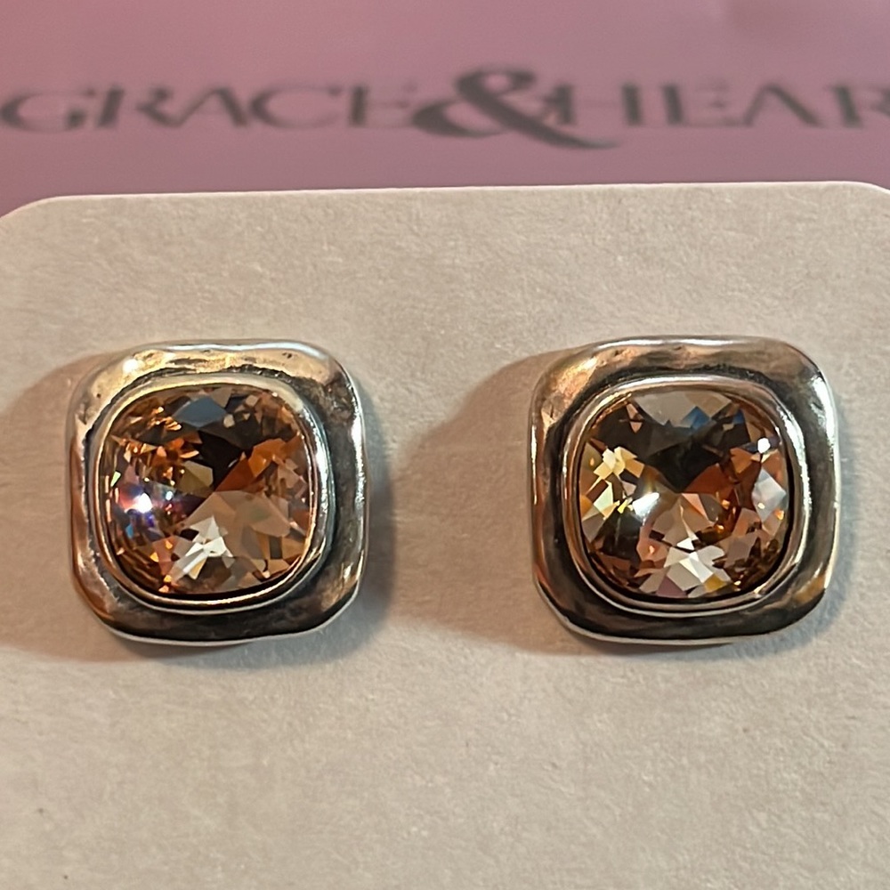 Grace& Heart Flare Earrings
